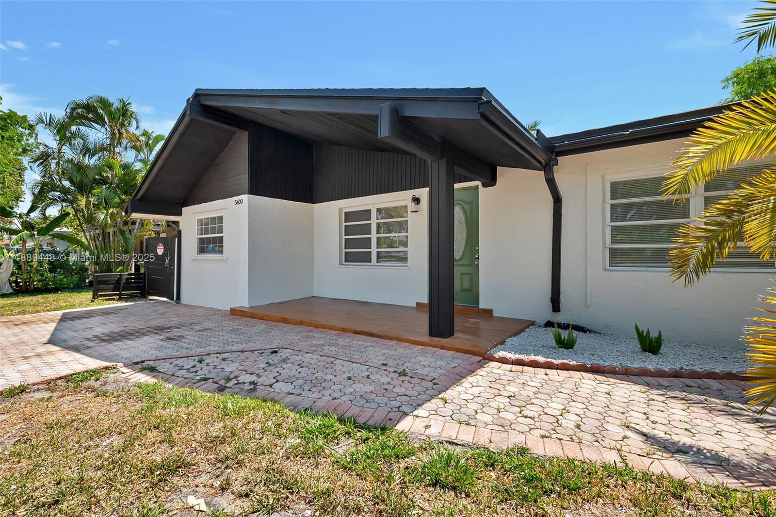 NORTH ANDREWS TERRACE - Residential