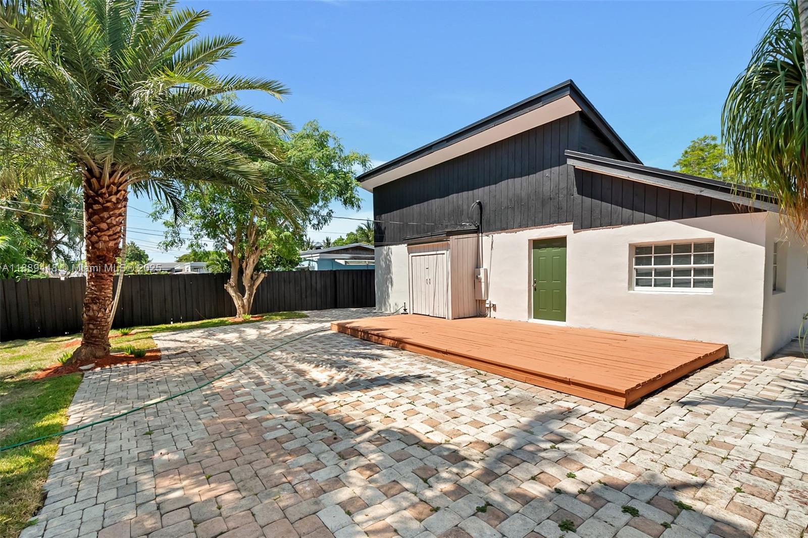NORTH ANDREWS TERRACE - Residential