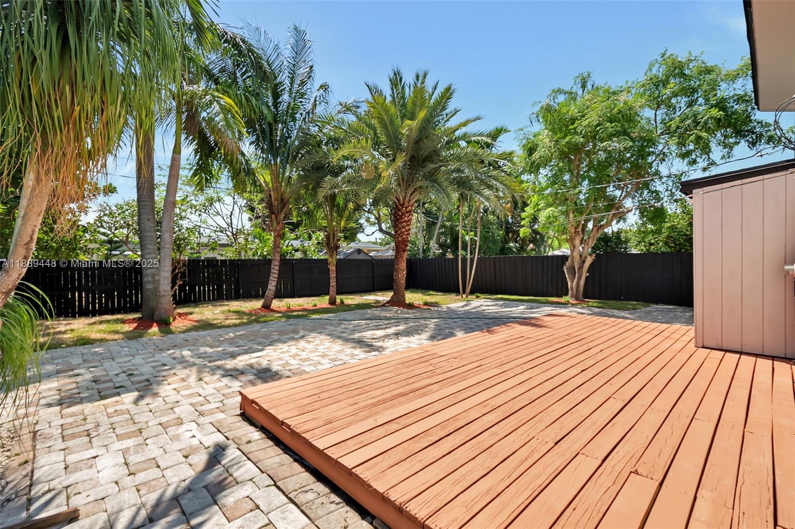 NORTH ANDREWS TERRACE - Residential