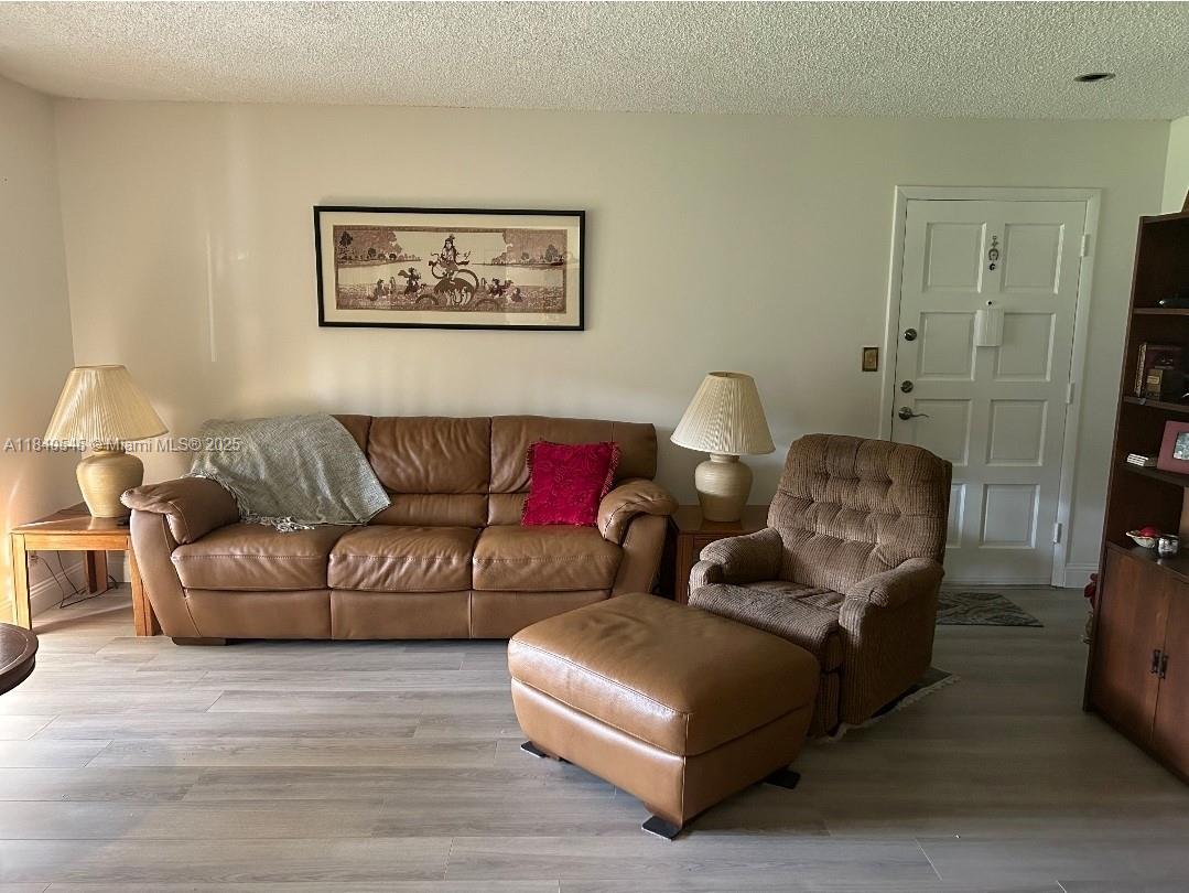 FRENCH QUARTER CONDOMINIU - Residential