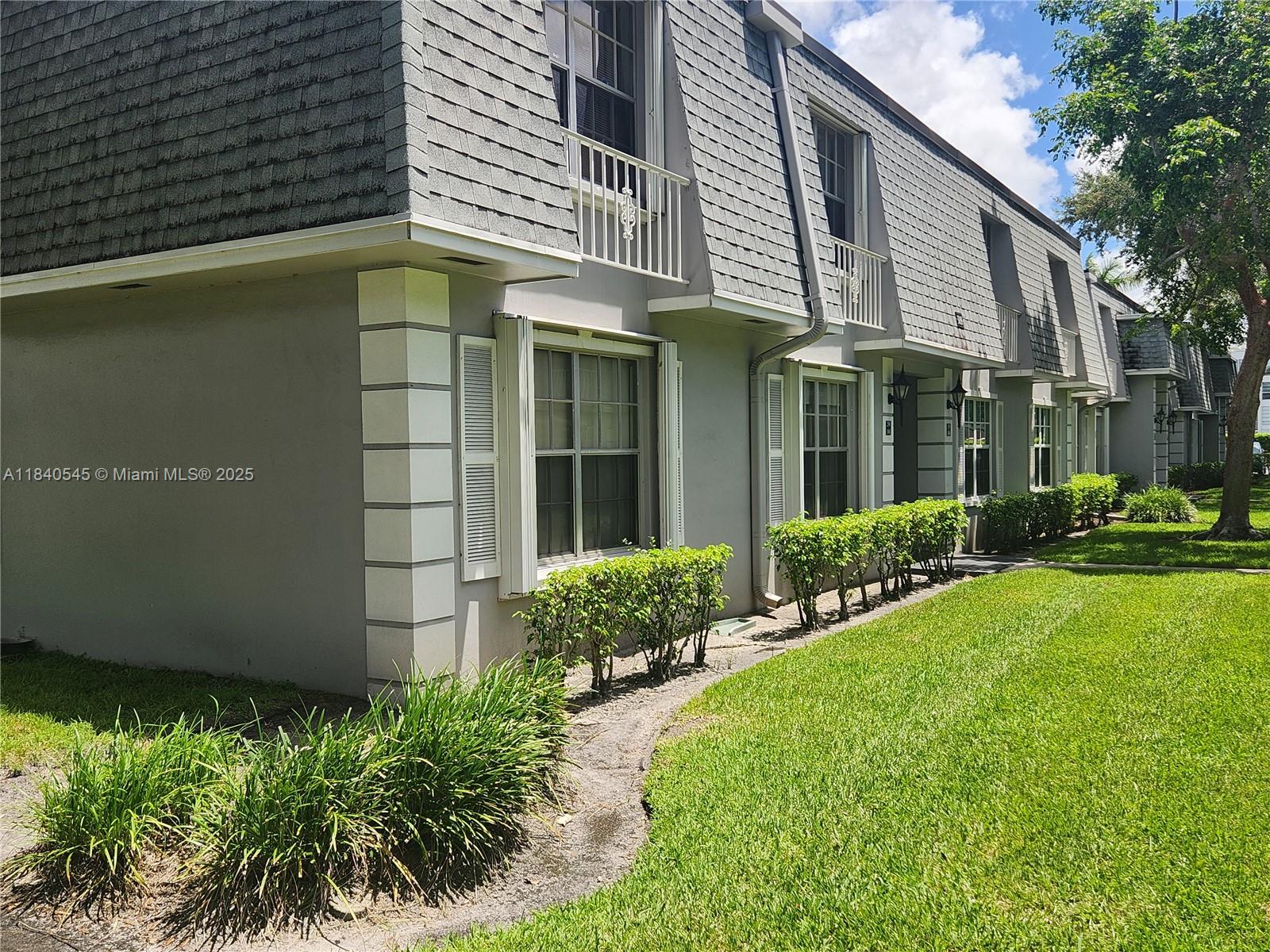 FRENCH QUARTER CONDOMINIU - Residential