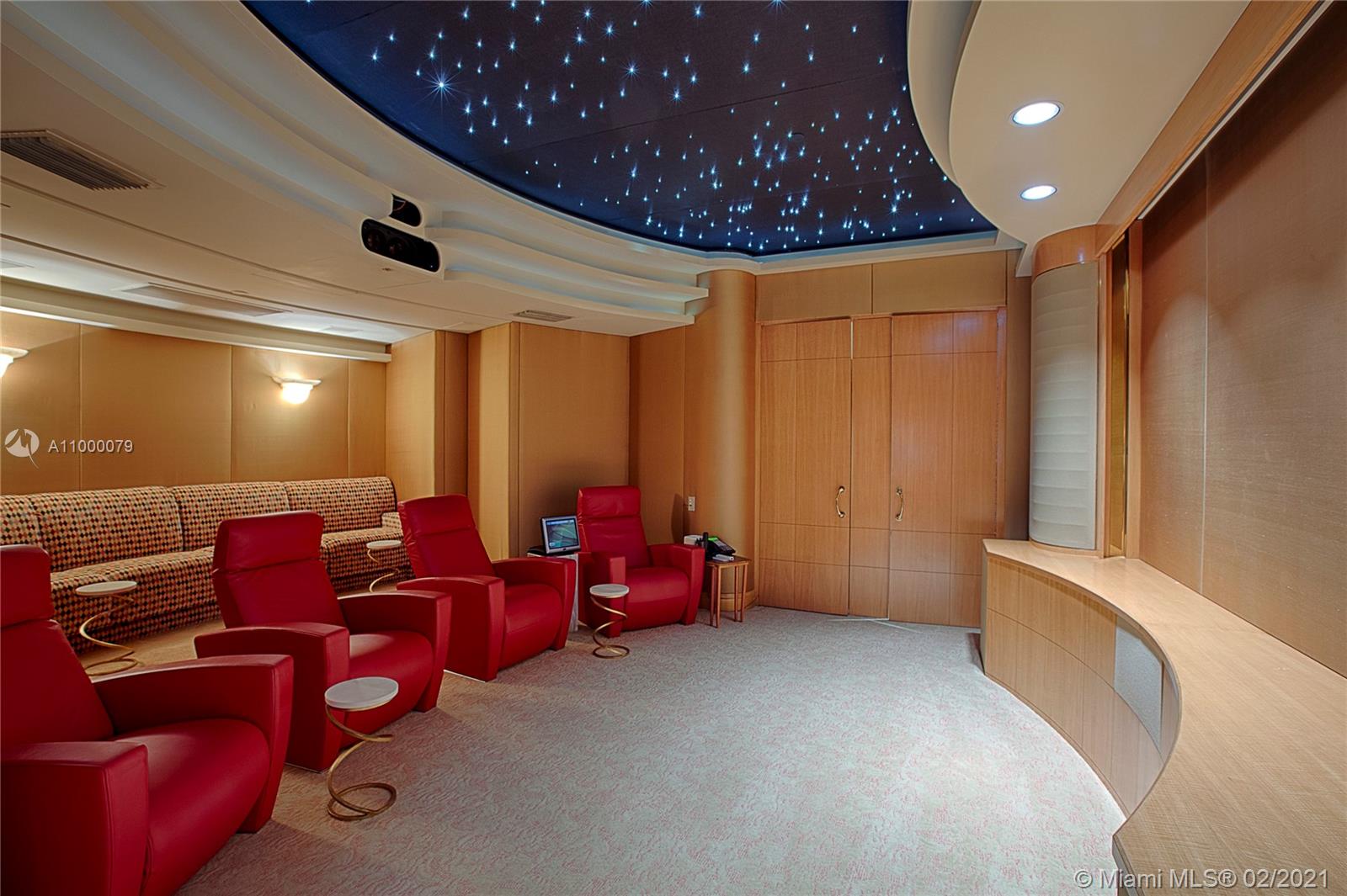 THE GABLES CONDO - Residential