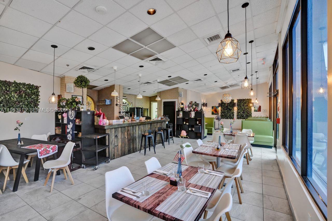 ARLEN HOUSE EAST CONDO - Residential