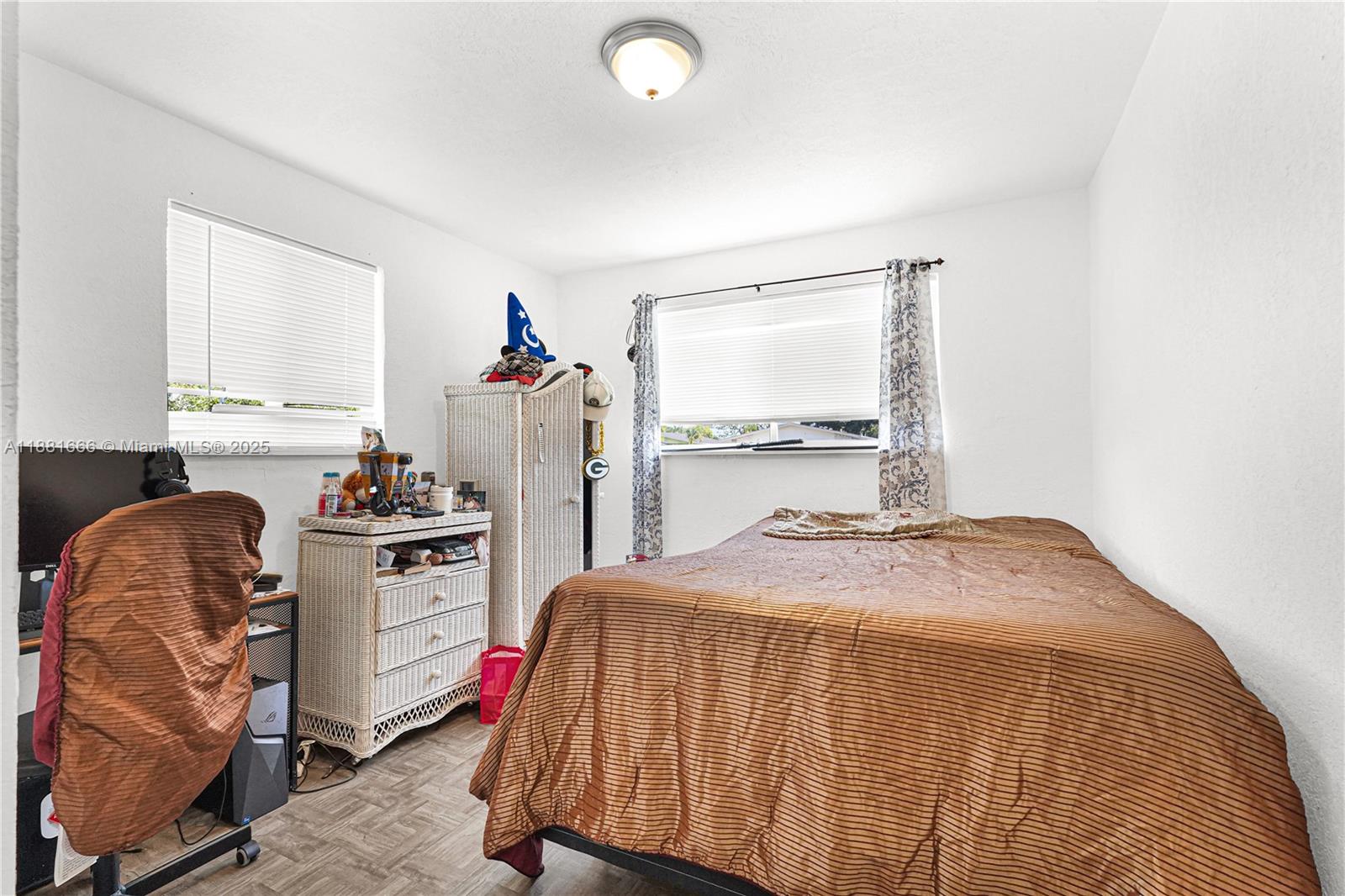 THE TROPICS AMD - Residential