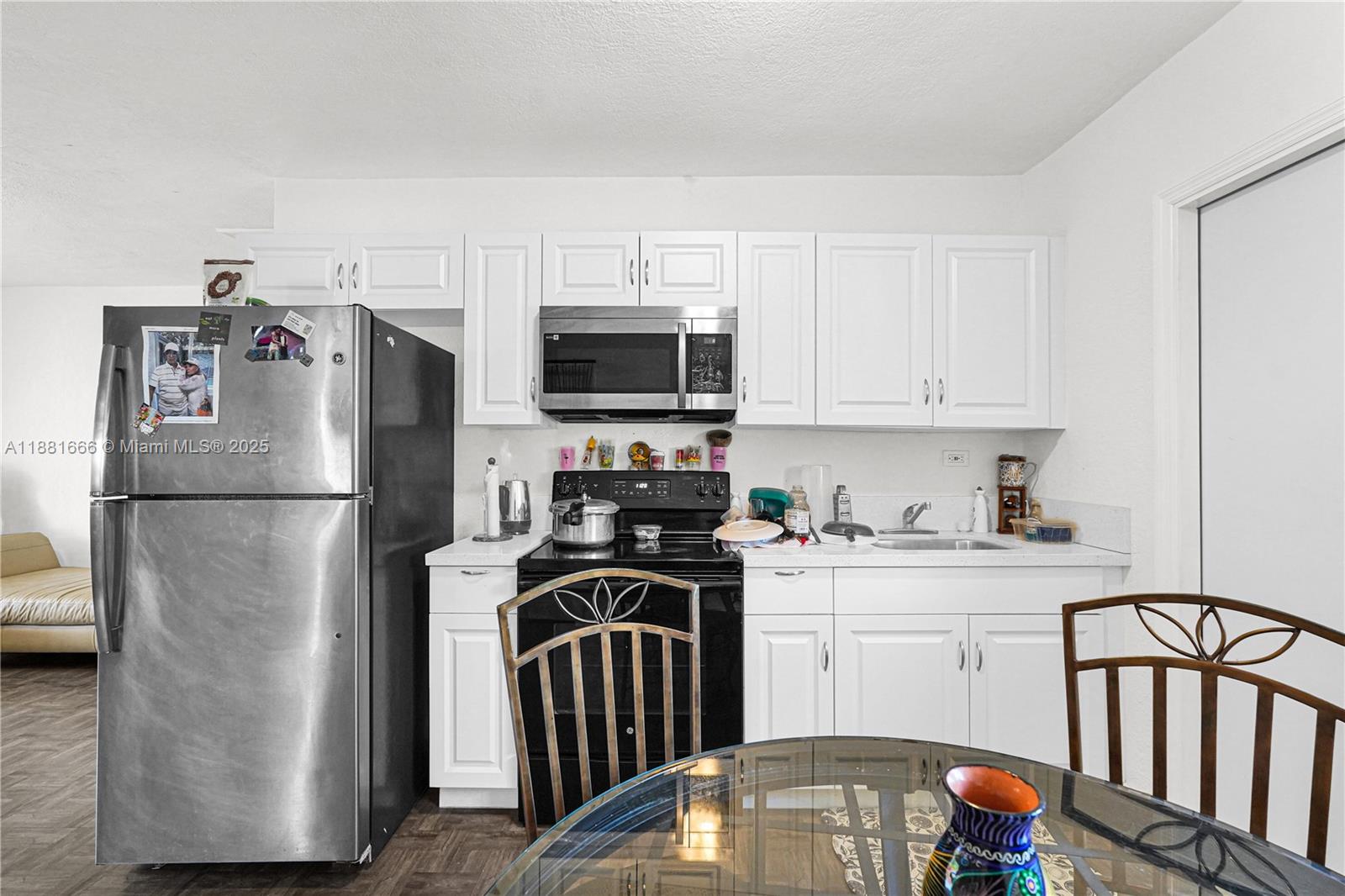 THE TROPICS AMD - Residential