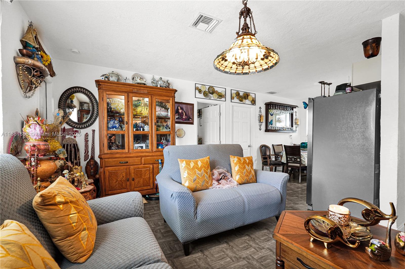 THE TROPICS AMD - Residential