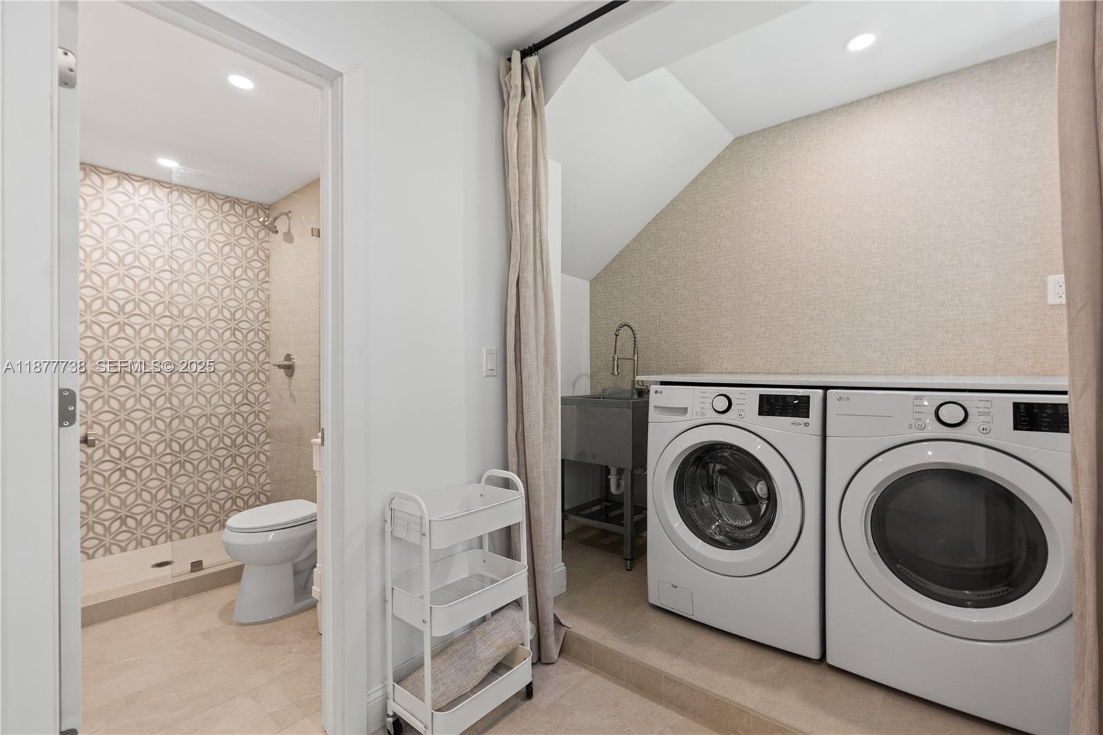 CORAL GABLES GRANADA SEC - Residential