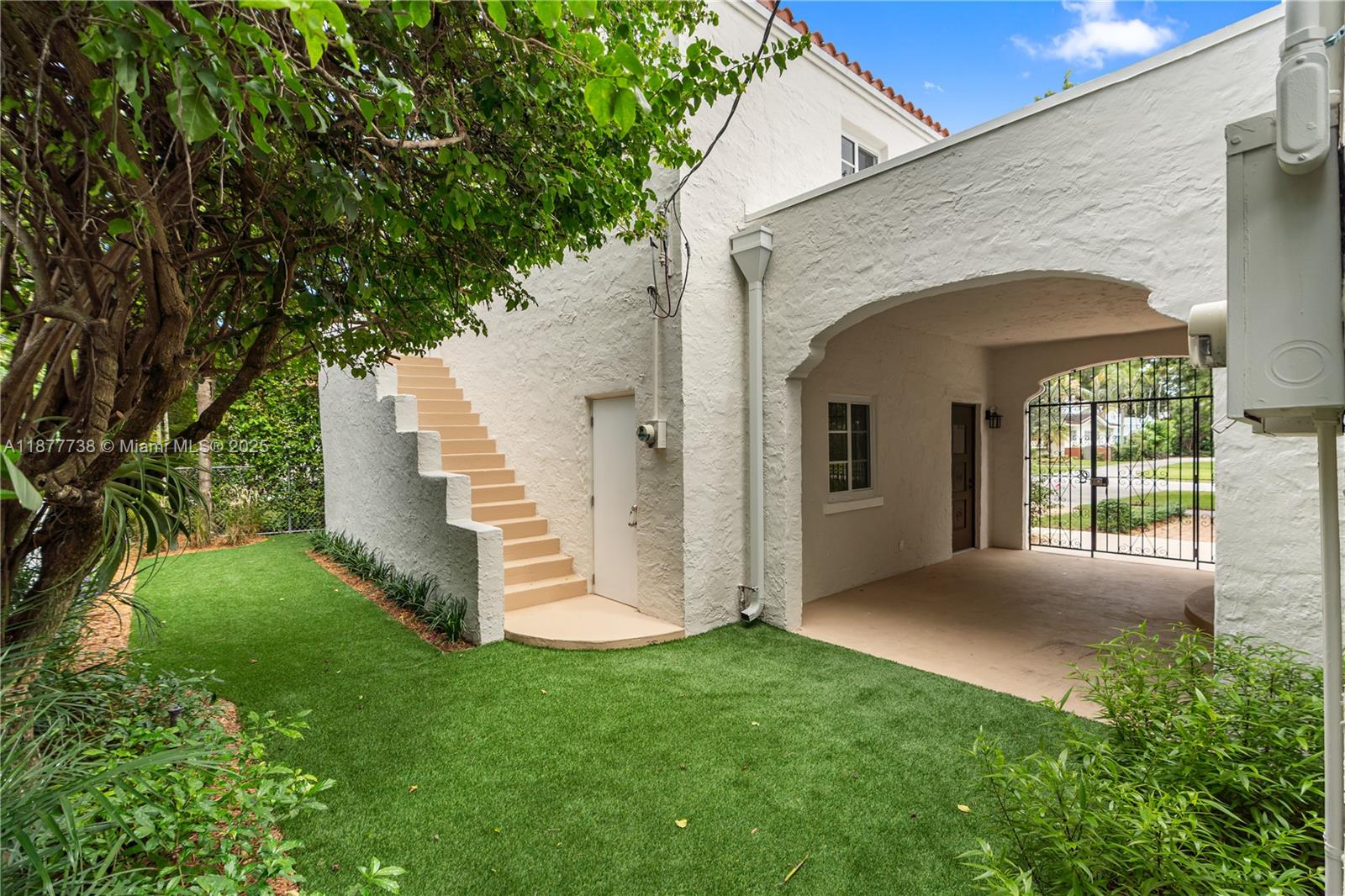 CORAL GABLES GRANADA SEC - Residential