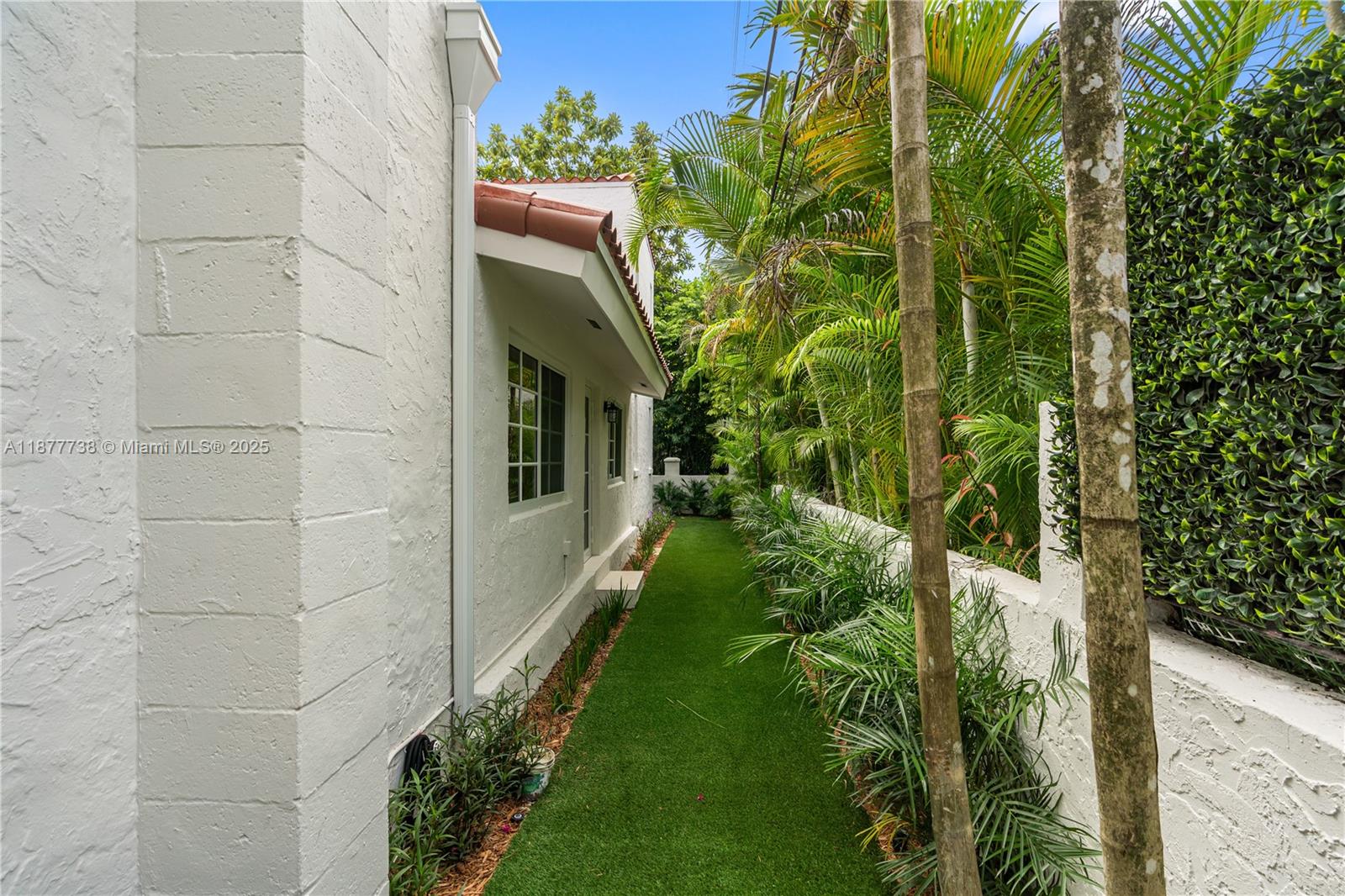 CORAL GABLES GRANADA SEC - Residential