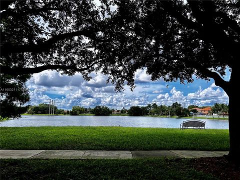 A home in Cooper City