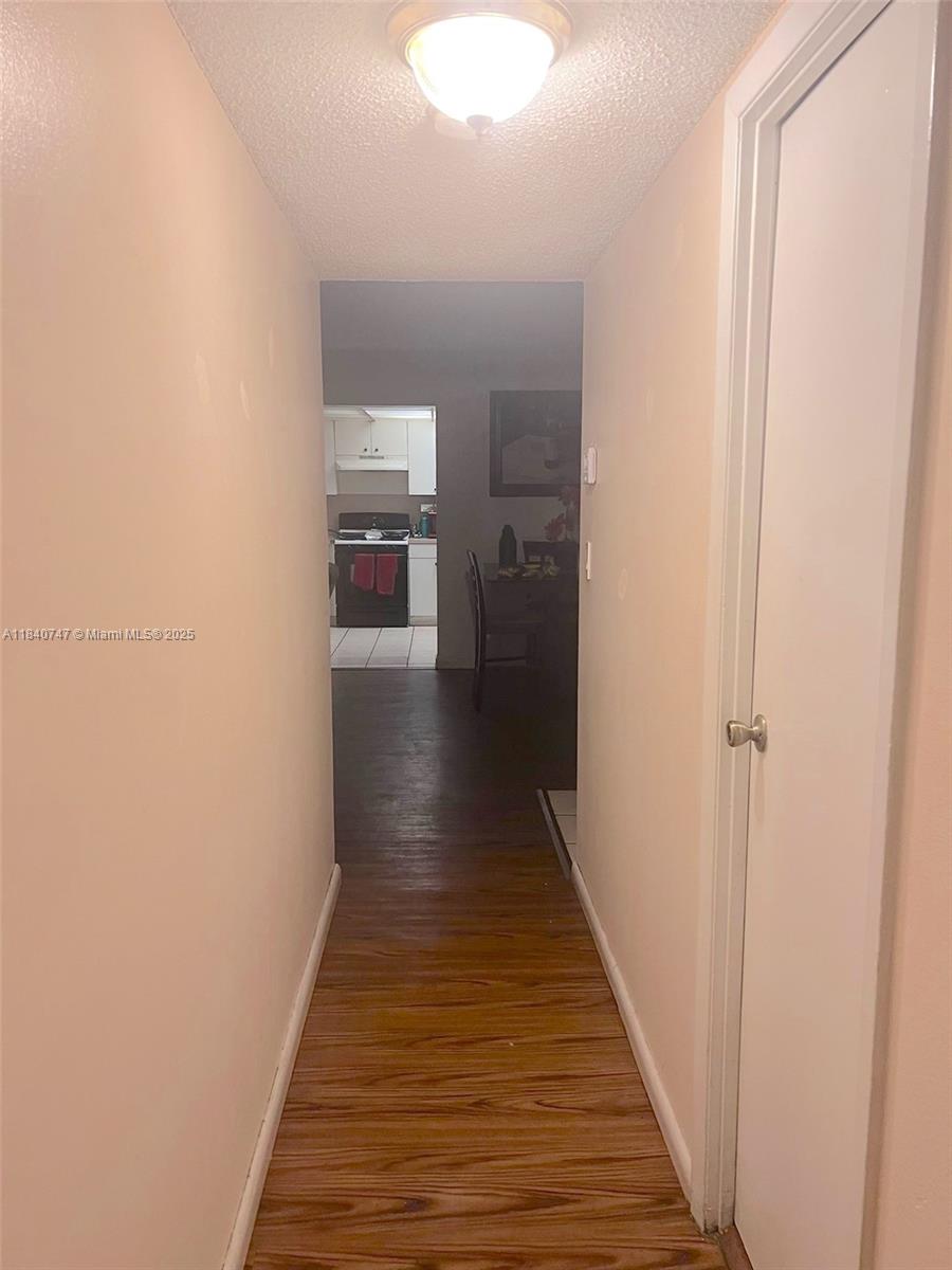 VENETIAN GARDENS AT COUNT - Residential