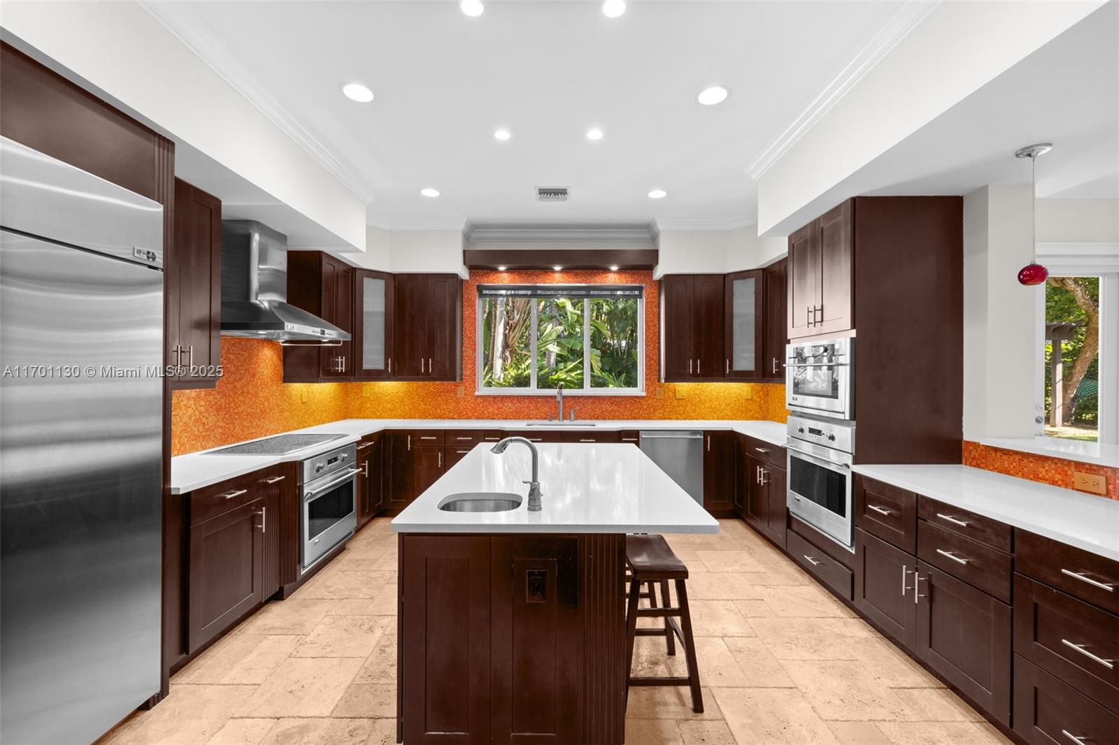 UNIVERSITY ESTATES - Residential