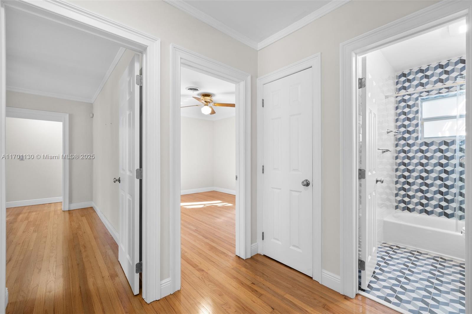 UNIVERSITY ESTATES - Residential