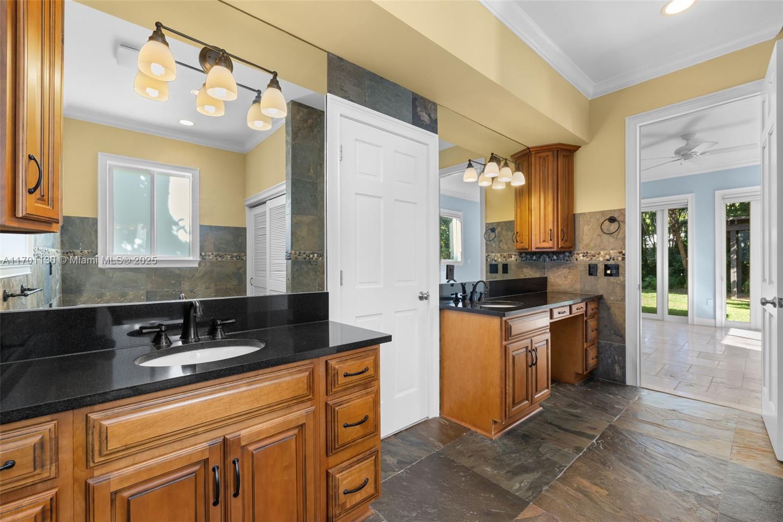 UNIVERSITY ESTATES - Residential