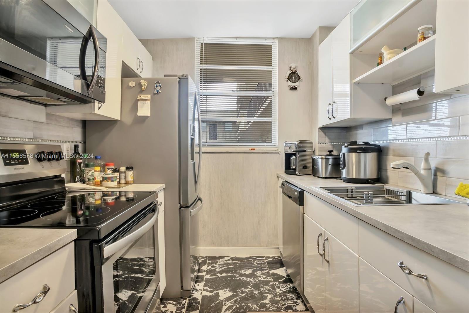 TELSTAR CONDOMINIUM INC - Residential Lease