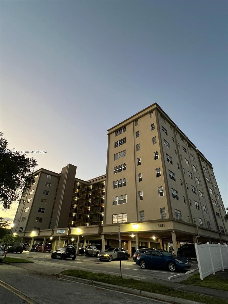 TELSTAR CONDOMINIUM INC - Residential Lease