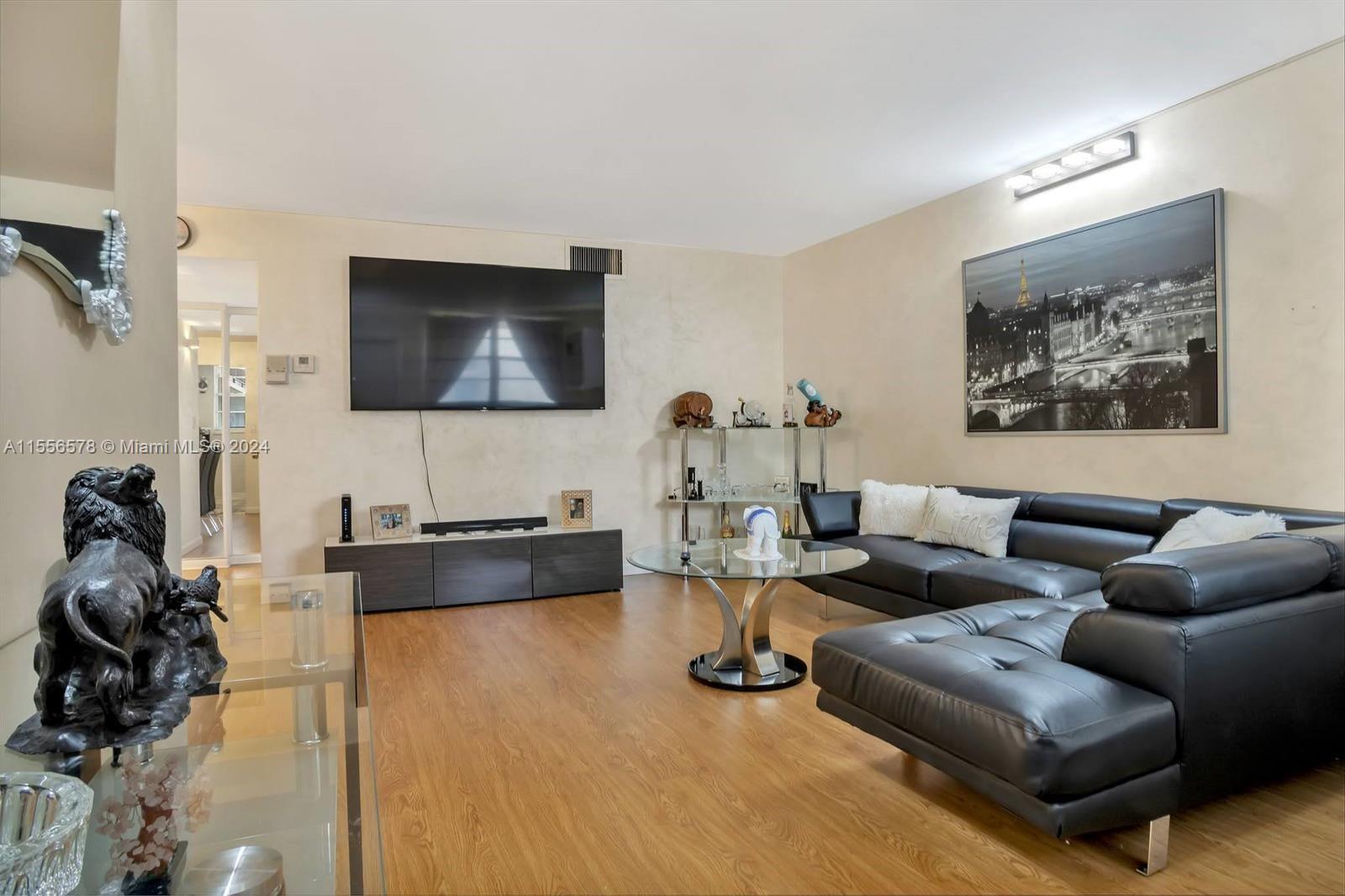 TELSTAR CONDOMINIUM INC - Residential Lease