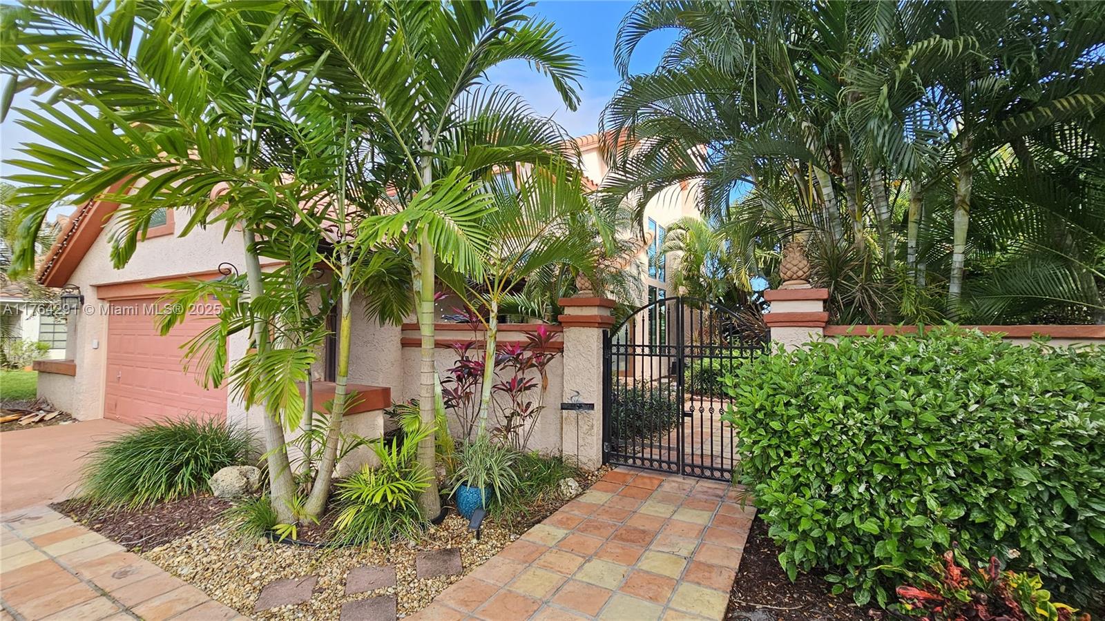 VILLAGES OF HILLSBORO - Residential