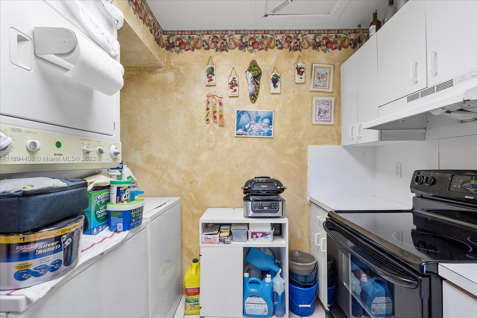 ROZLAND CONDO - Residential