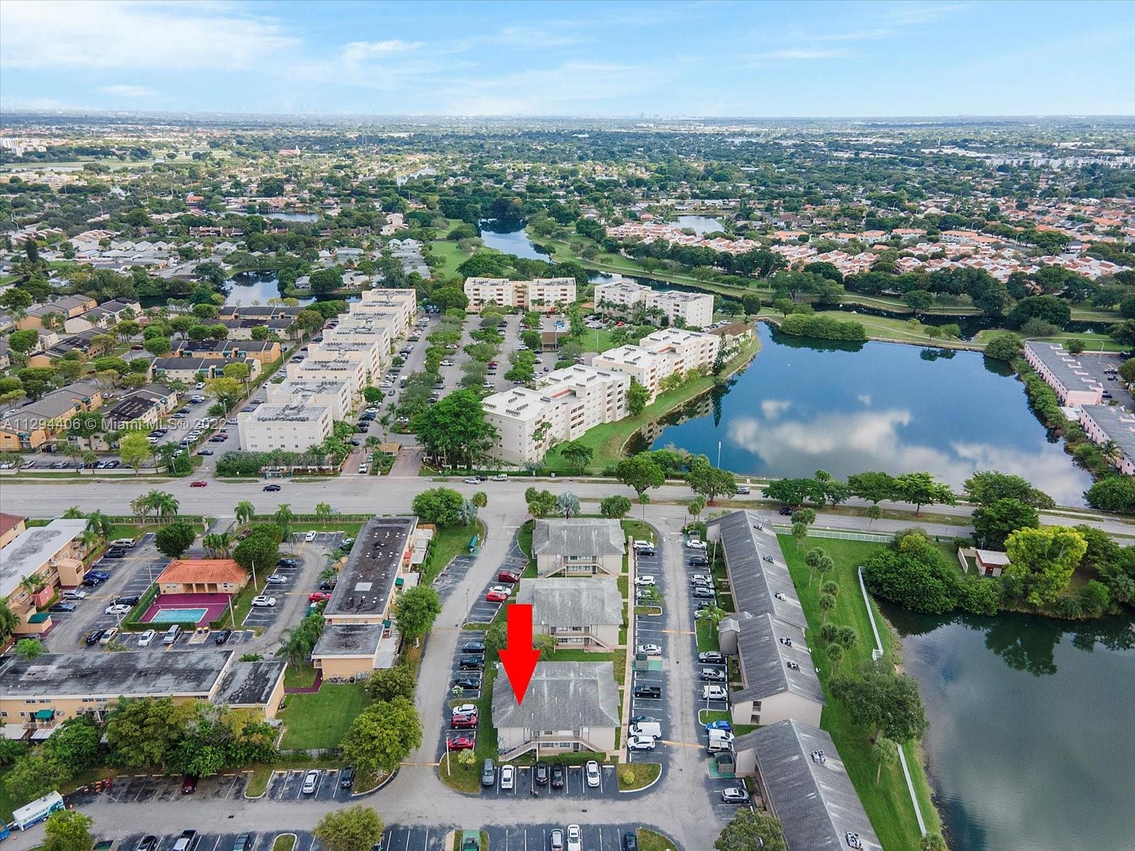 ROZLAND CONDO - Residential