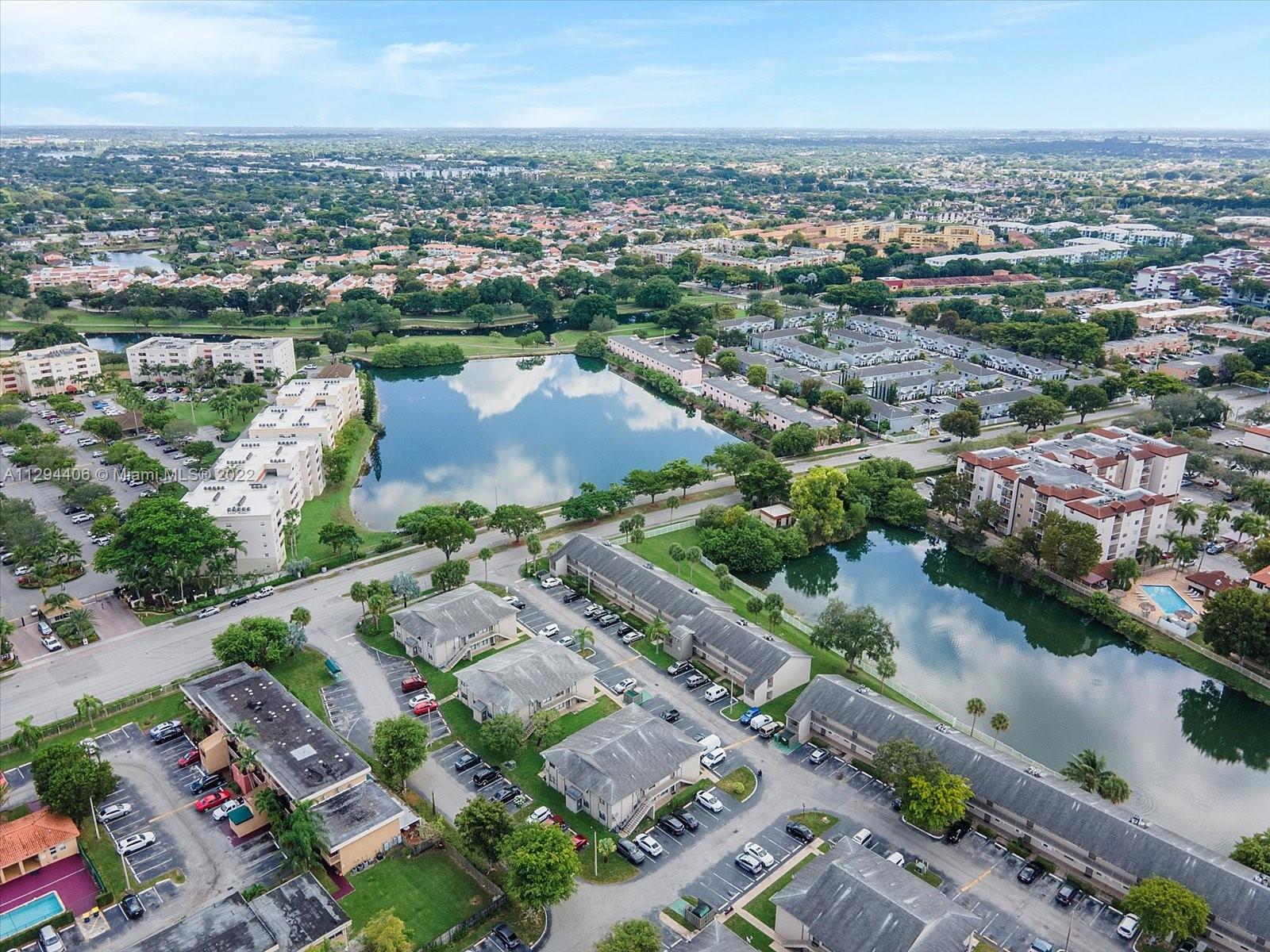 ROZLAND CONDO - Residential