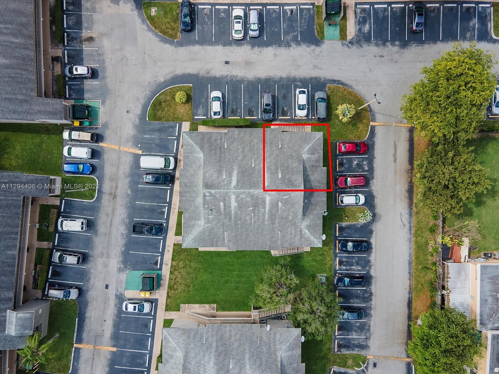 ROZLAND CONDO - Residential