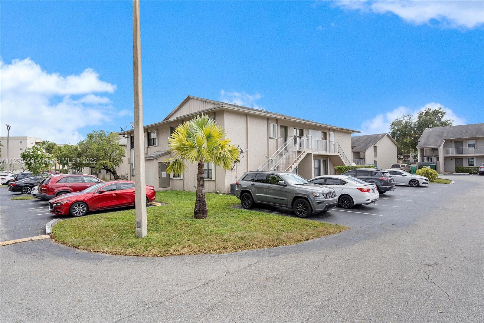 ROZLAND CONDO - Residential