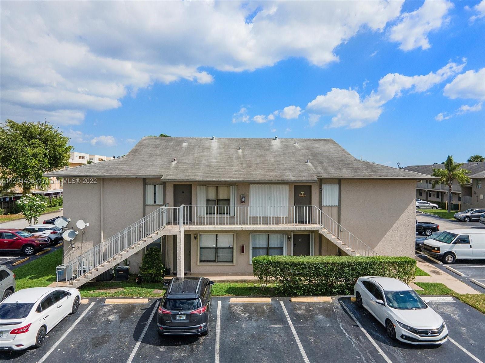 ROZLAND CONDO - Residential