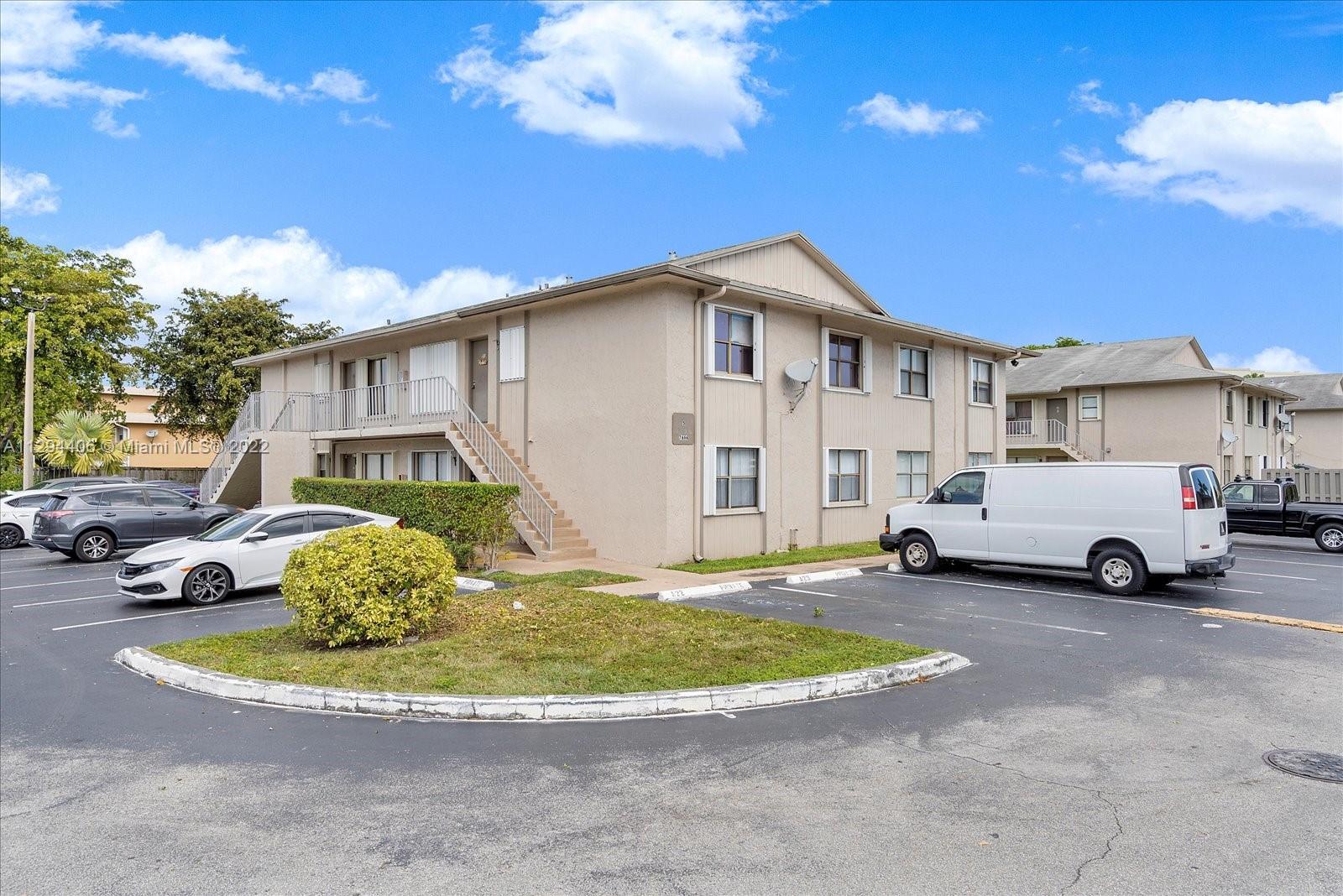 ROZLAND CONDO - Residential