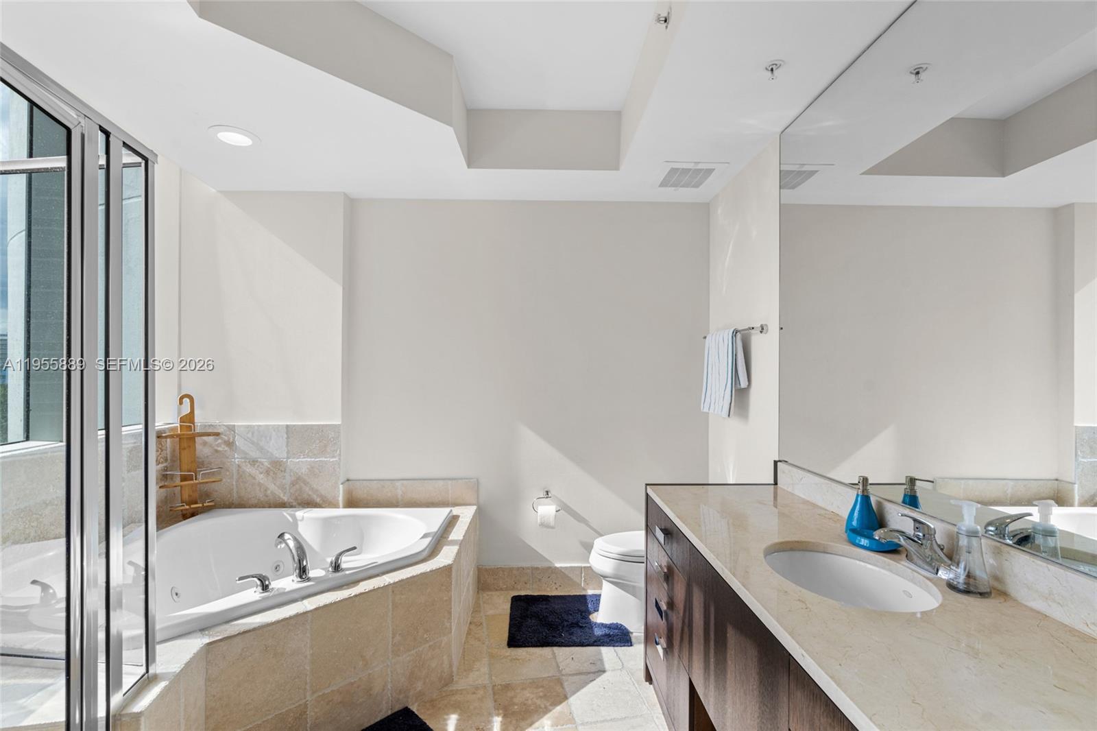 TRUMP ROYALE CONDO - Residential