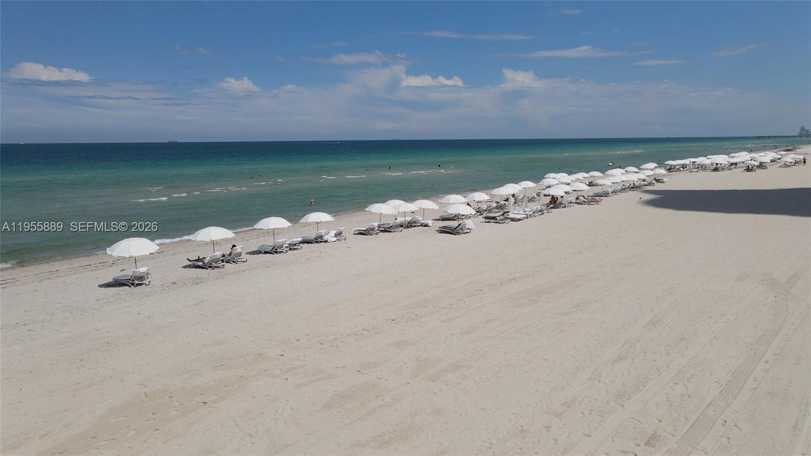 TRUMP ROYALE CONDO - Residential