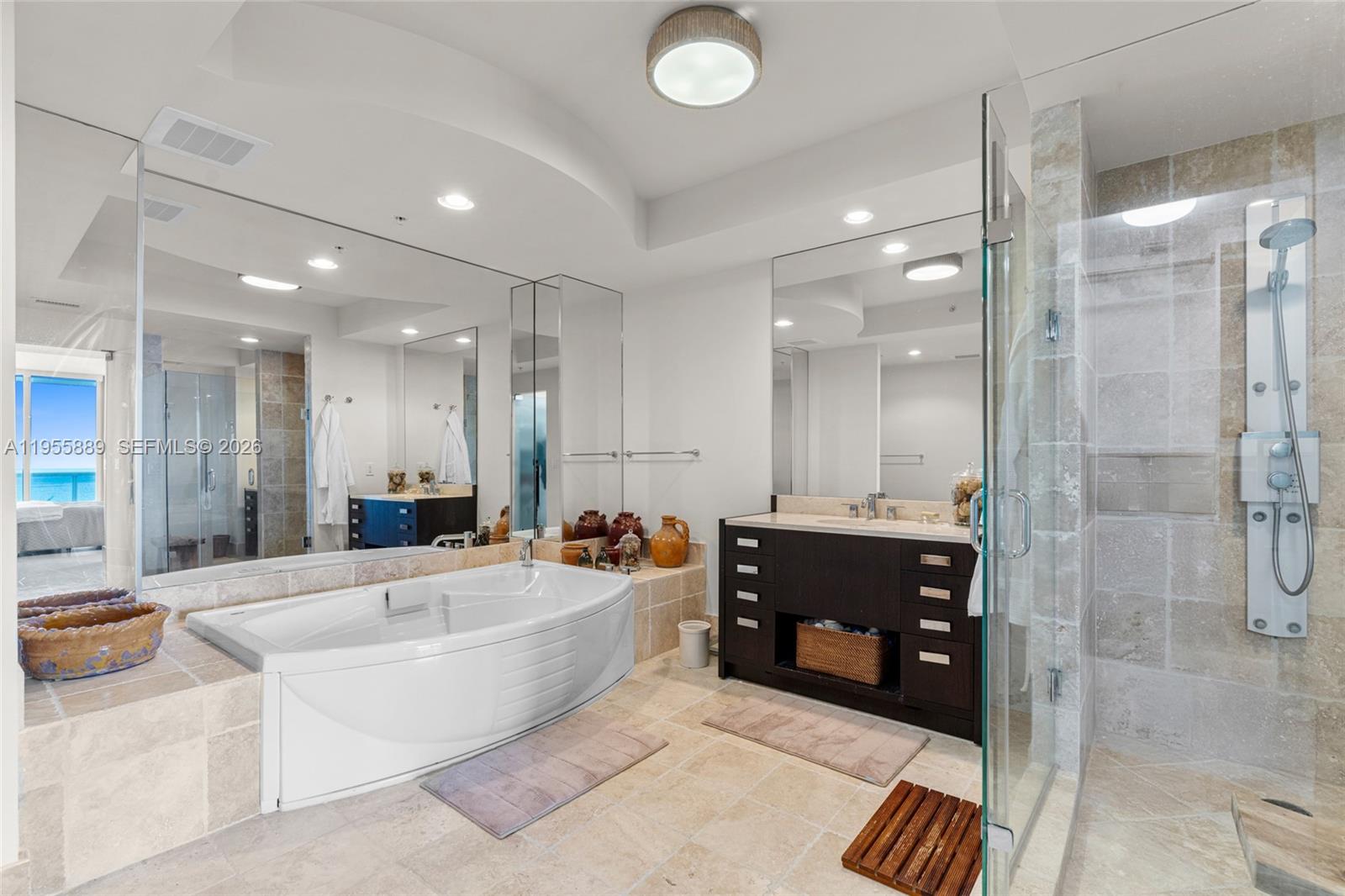 TRUMP ROYALE CONDO - Residential