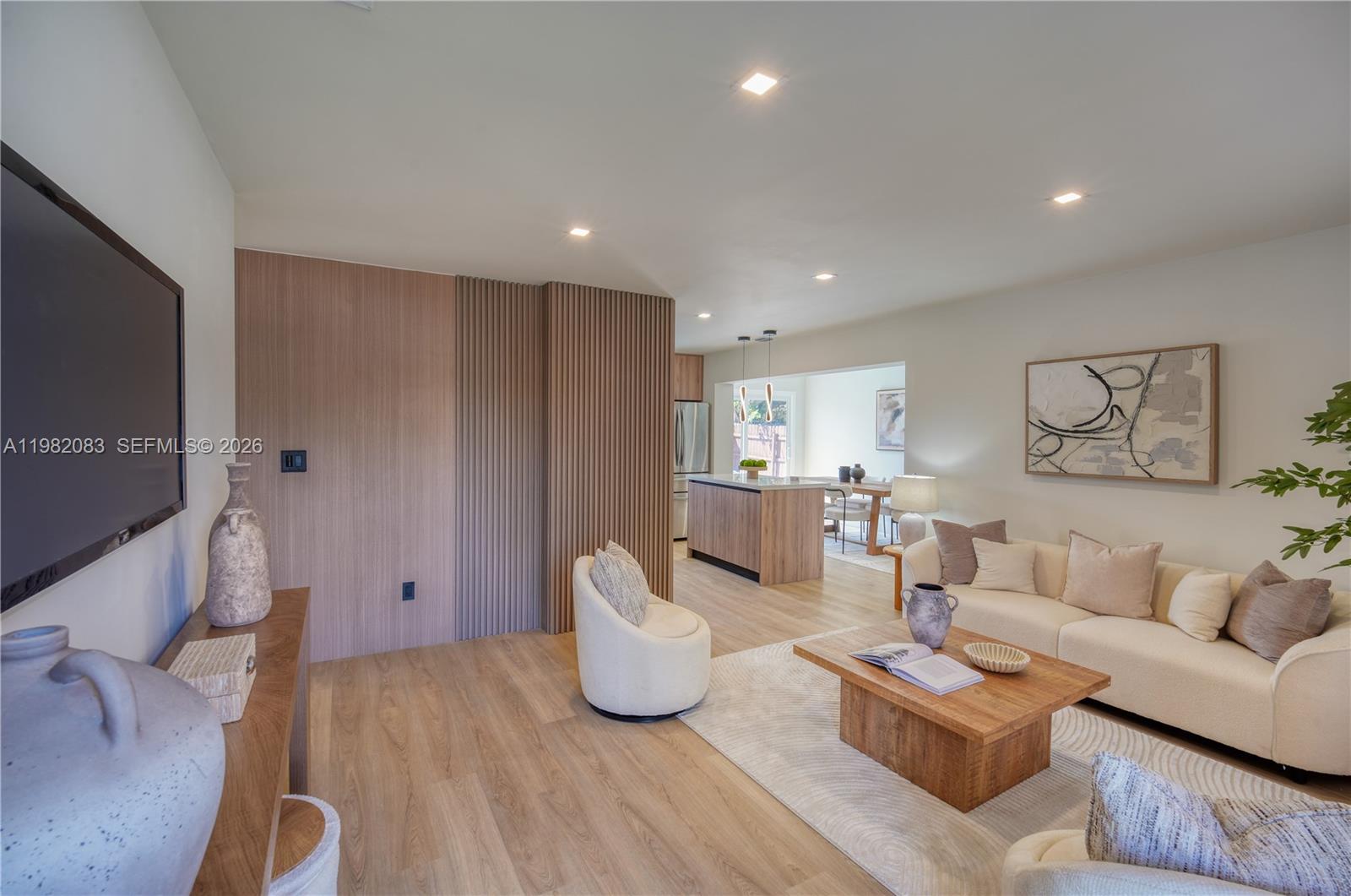 CRESTHAVEN NO 4 - Residential