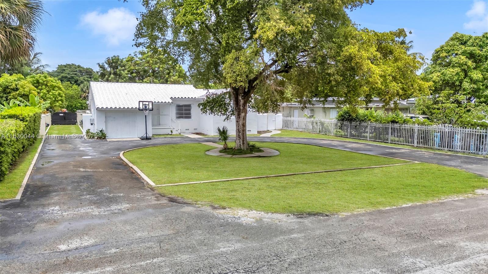 201 S Biscayne River Dr