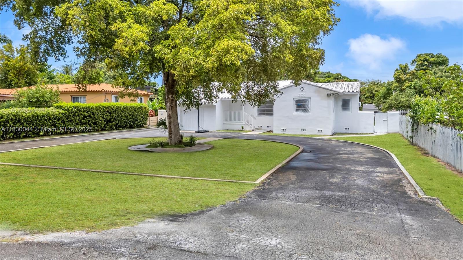 201 S Biscayne River Dr