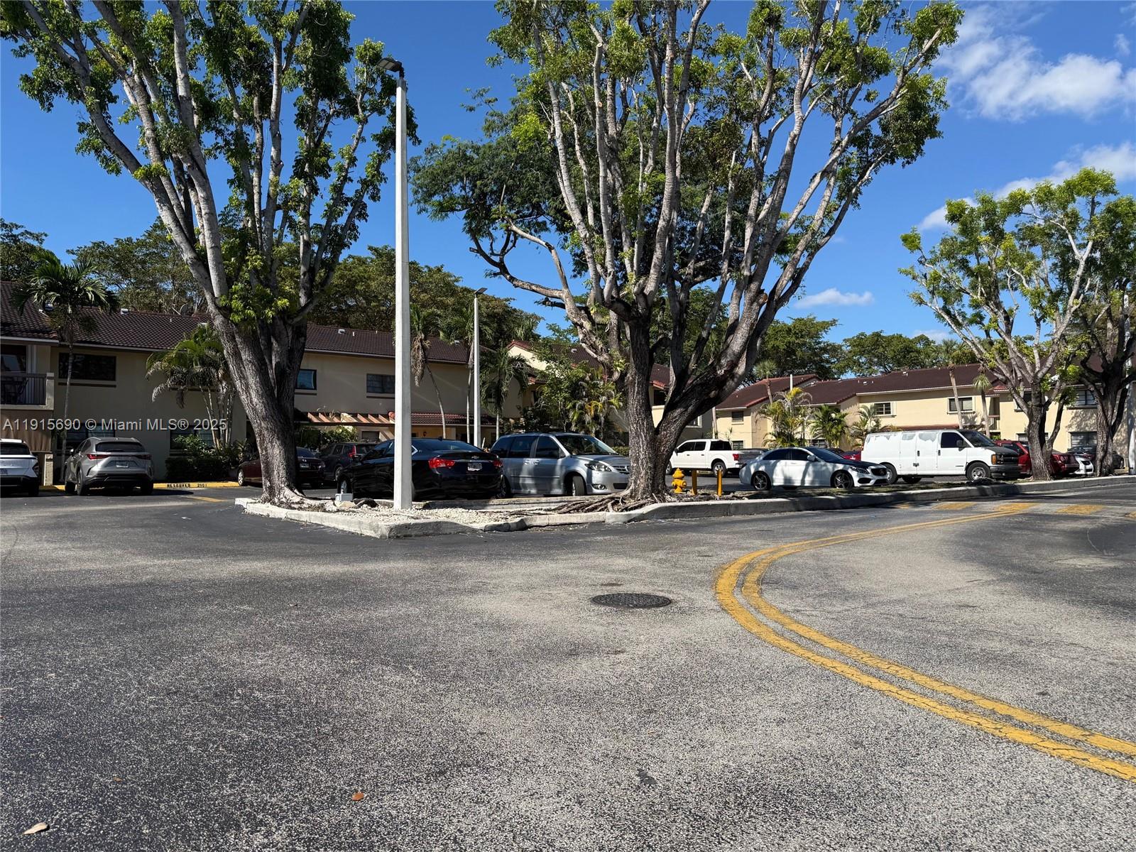 KENDALL LKS EAST PATIO CO - Residential