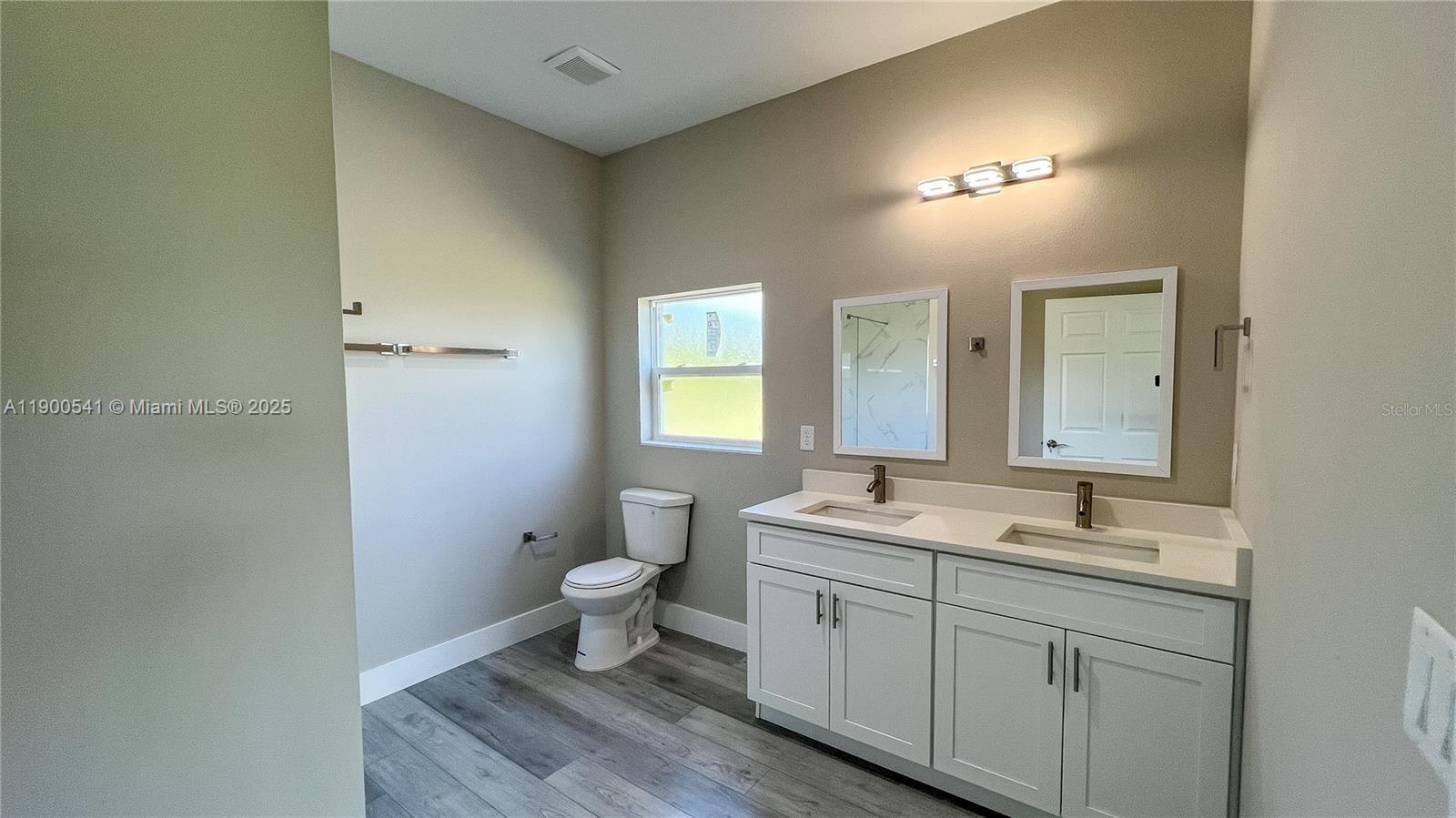 SPRING LAKE VILLAGE - Residential