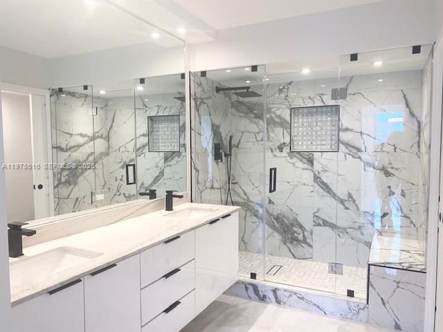 3530 Mystic Pointe Dr 702