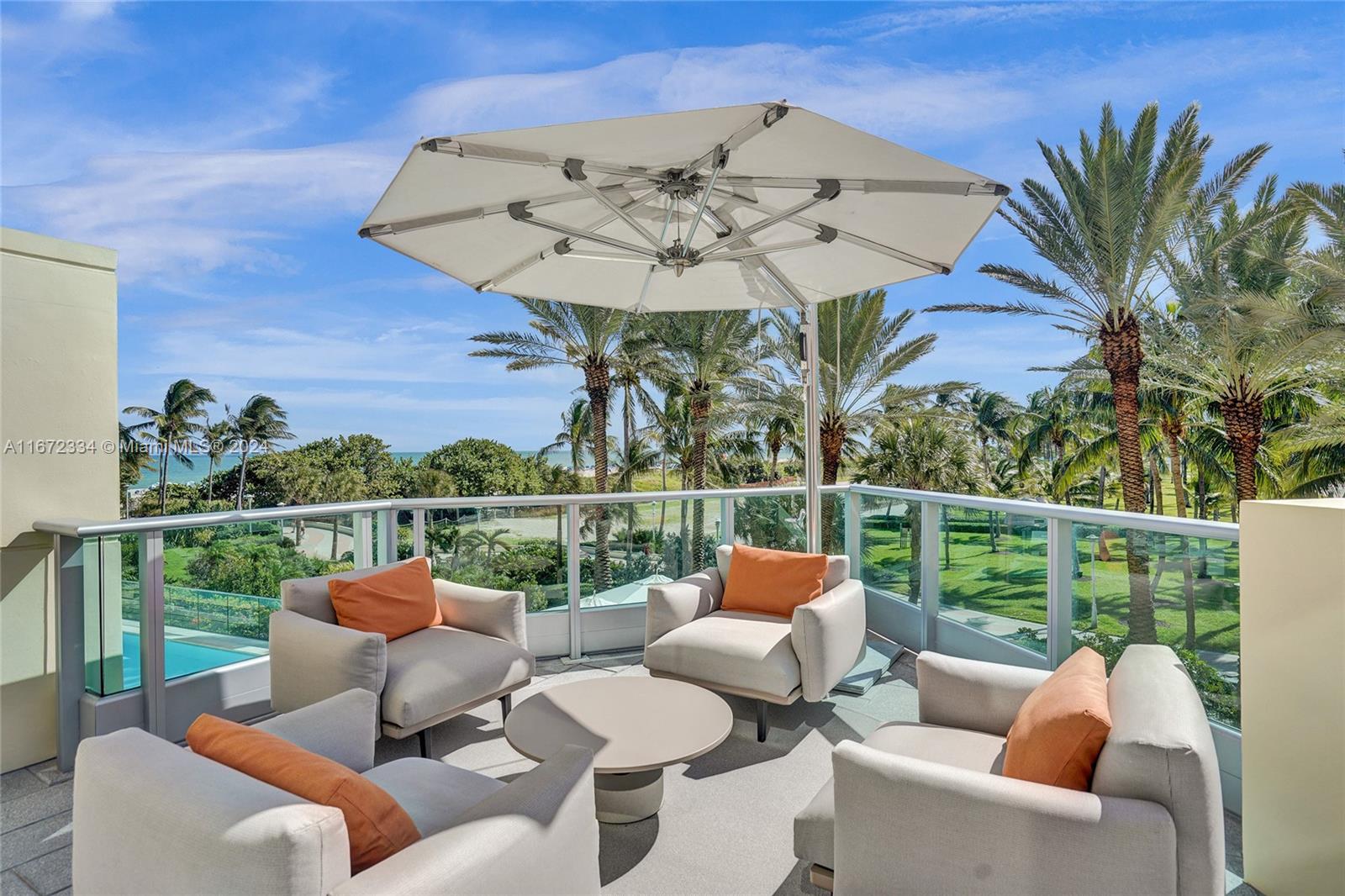 IL VILLAGGIO ON SOUTH BEA - Residential