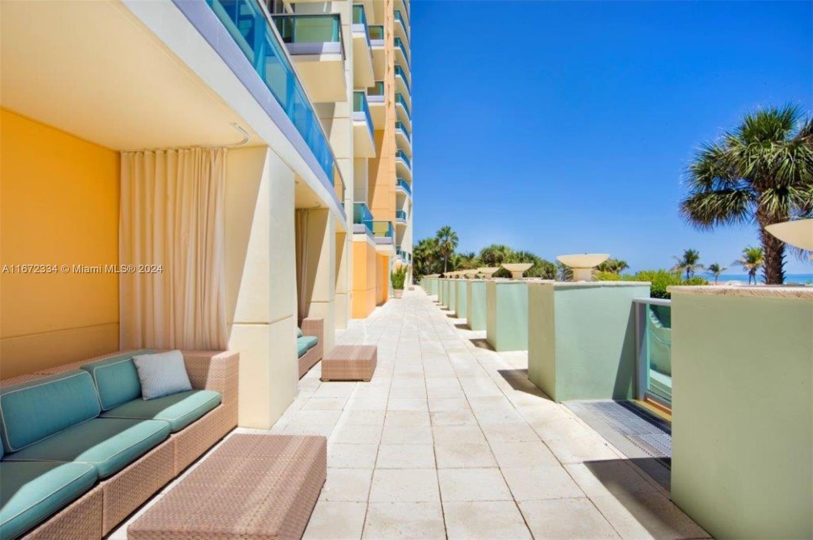 IL VILLAGGIO ON SOUTH BEA - Residential