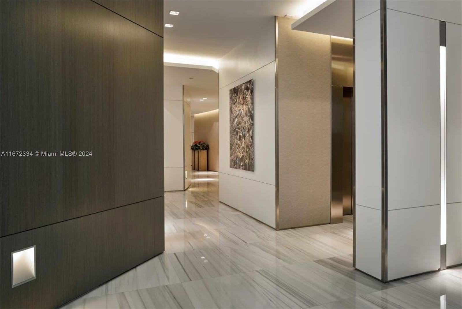 IL VILLAGGIO ON SOUTH BEA - Residential