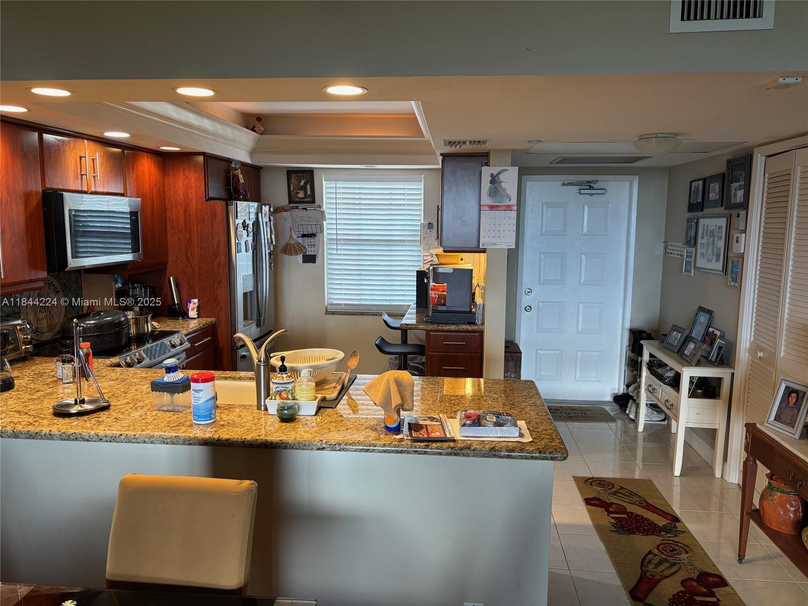 3507 Oaks Way 805