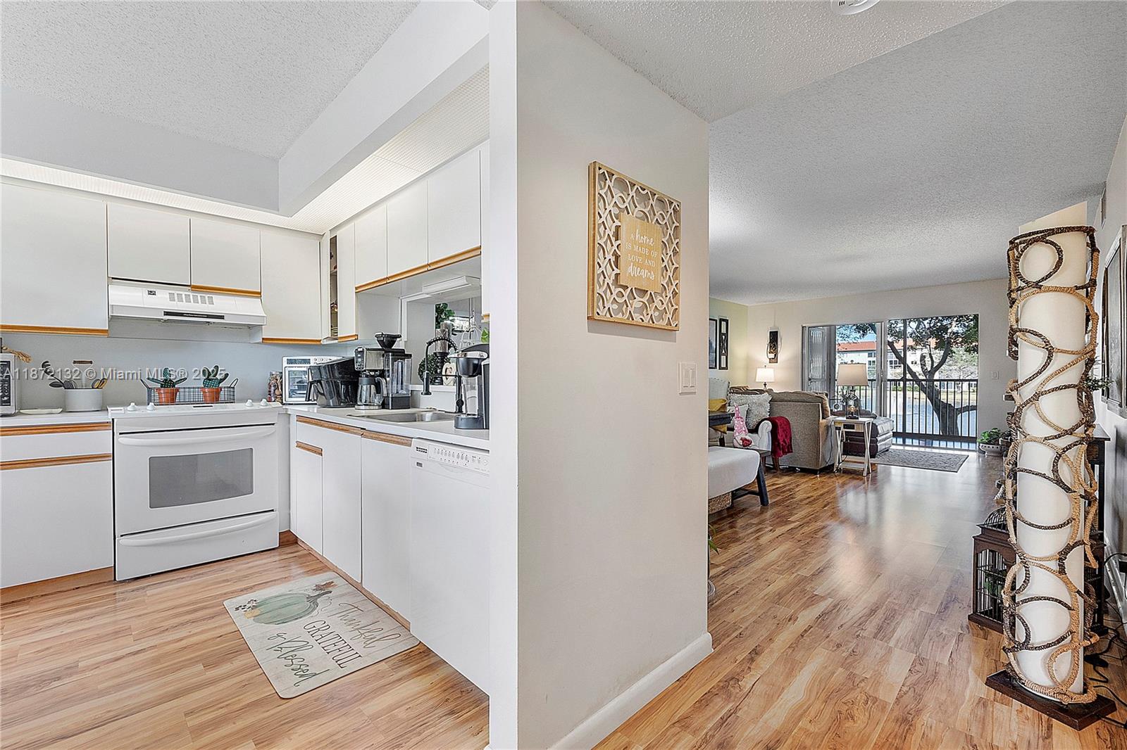 IVANHOE EAST AT CENTURY V - Residential Lease