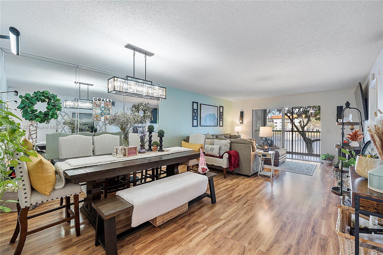 IVANHOE EAST AT CENTURY V - Residential Lease