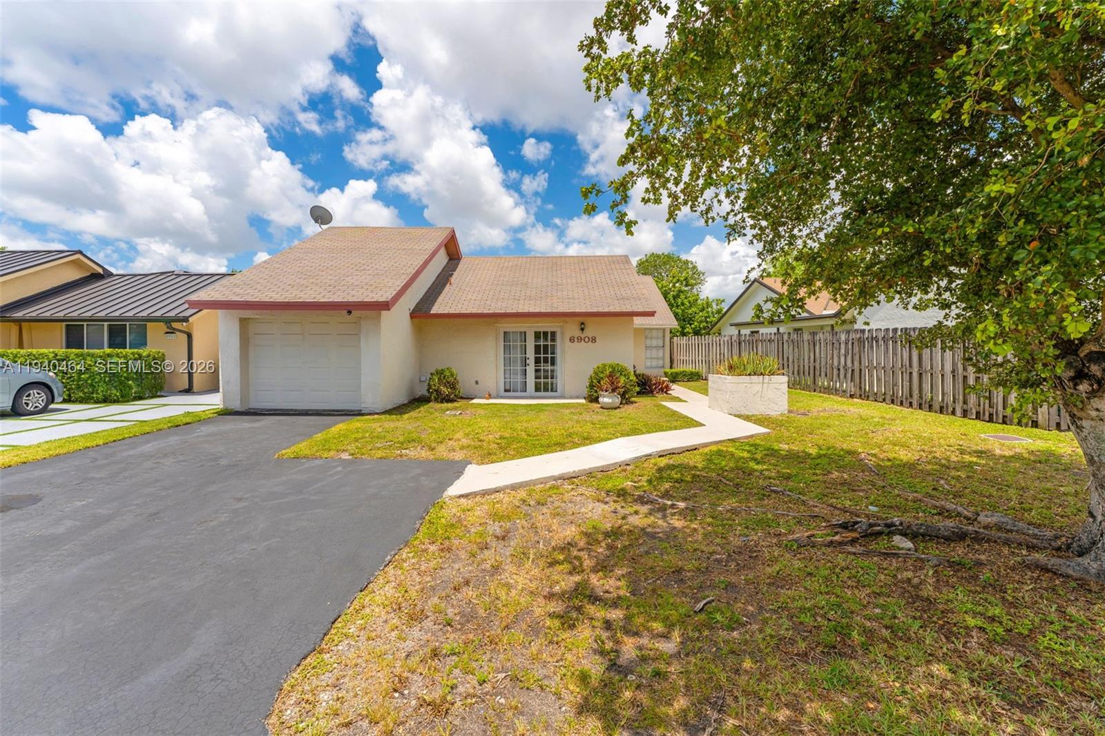 PUEBLO DEL SOL SEC 3 - Residential