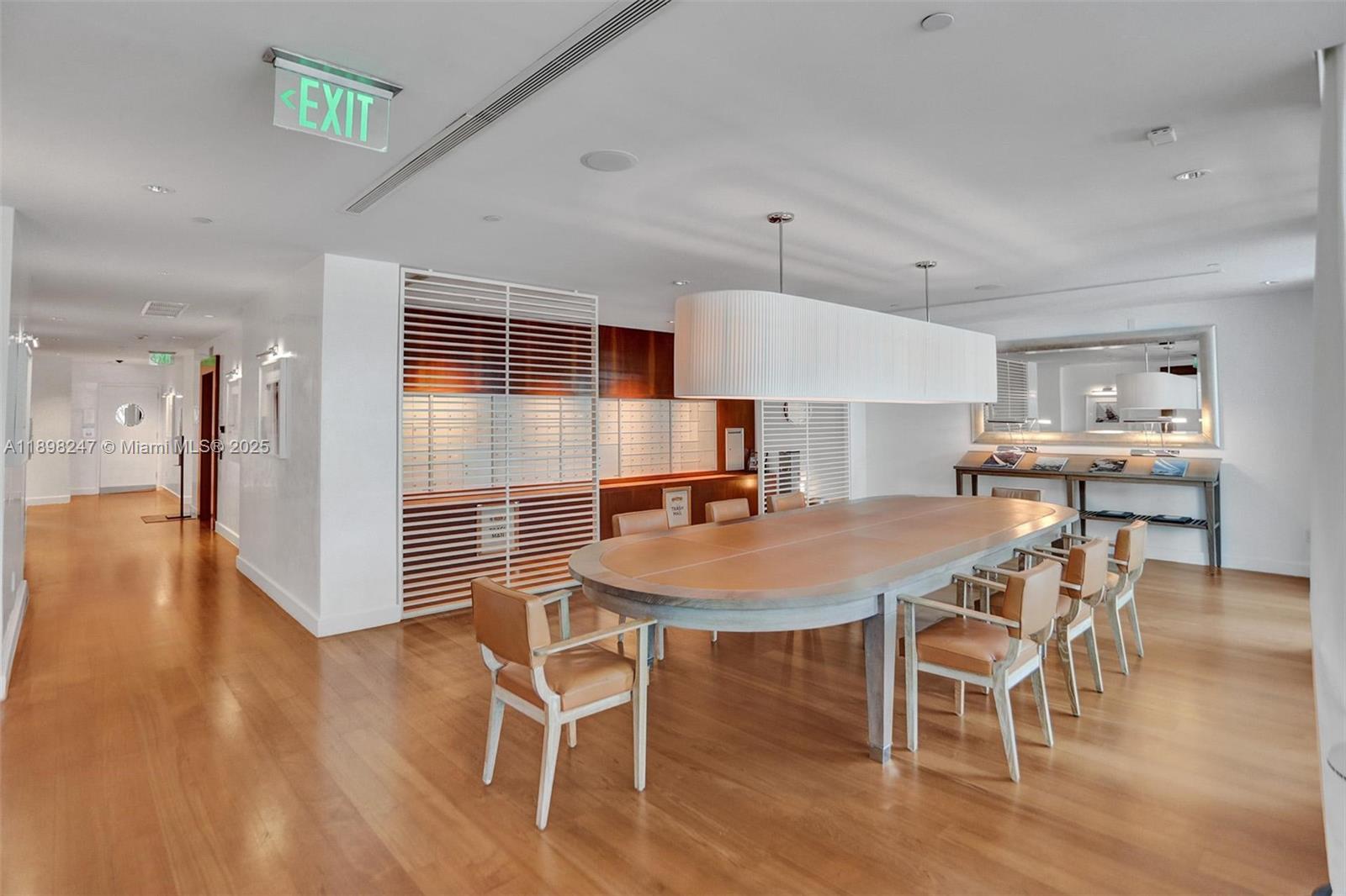 GROVENOR HOUSE CONDO - Residential