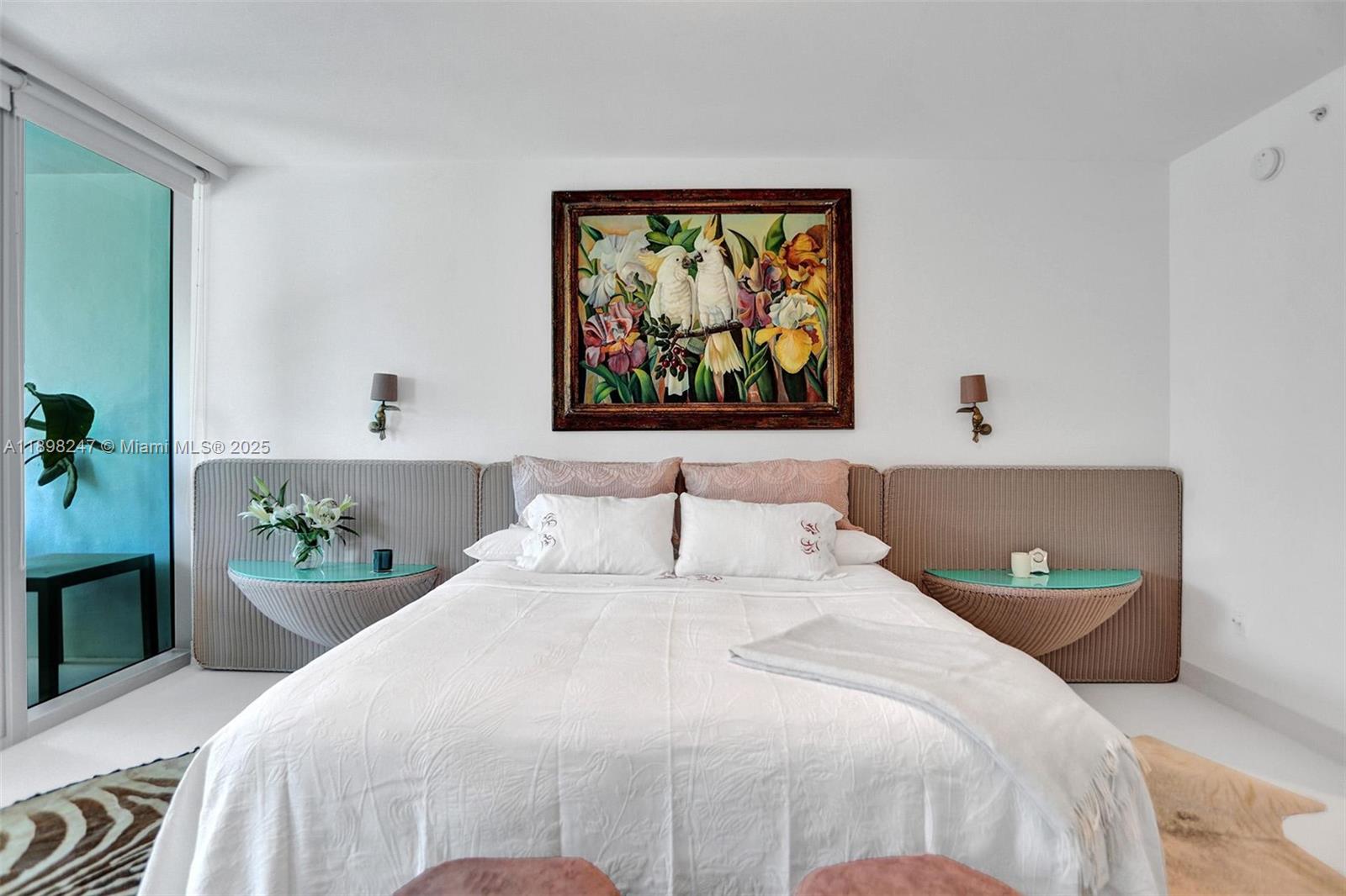 GROVENOR HOUSE CONDO - Residential