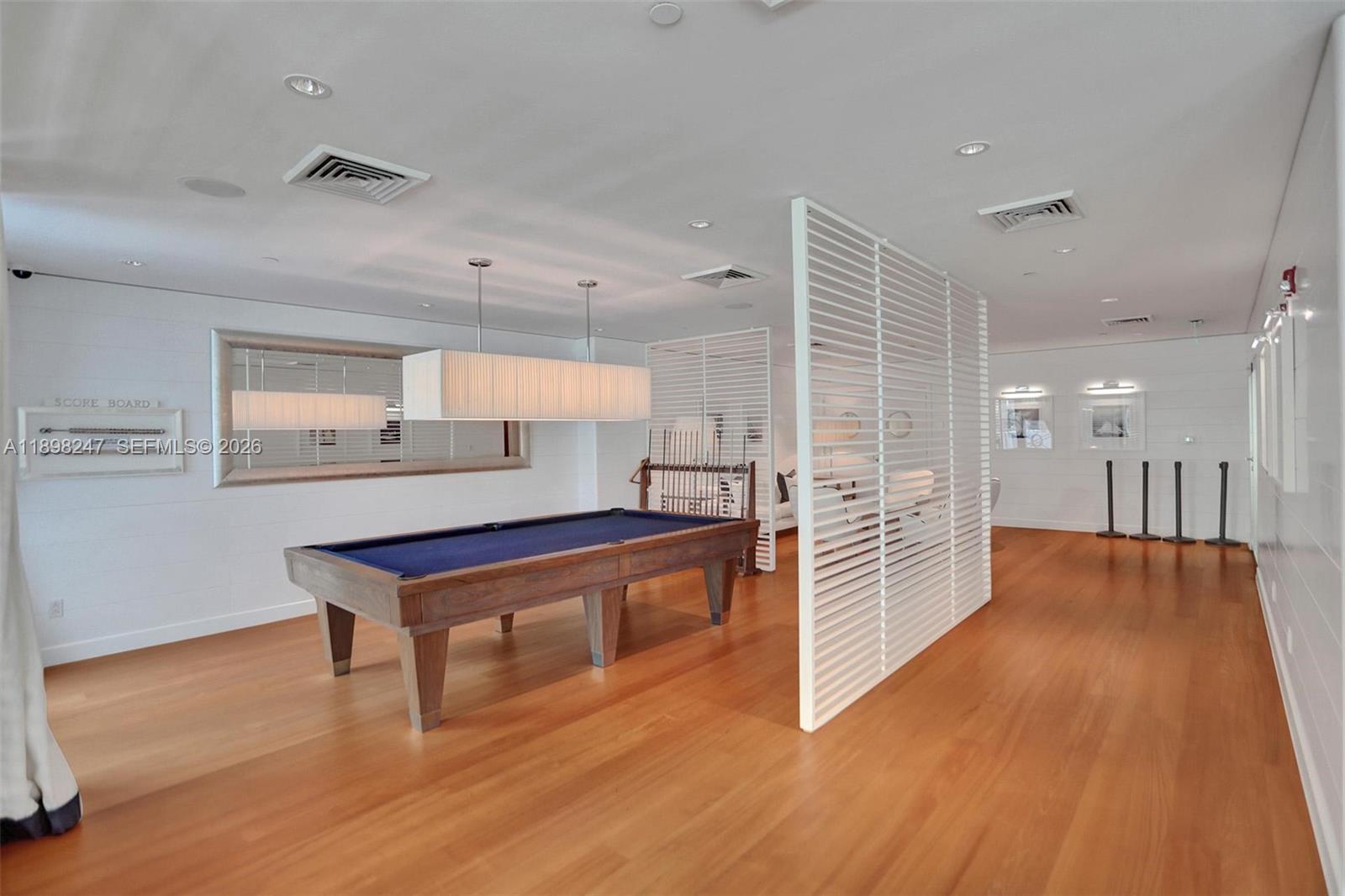 GROVENOR HOUSE CONDO - Residential