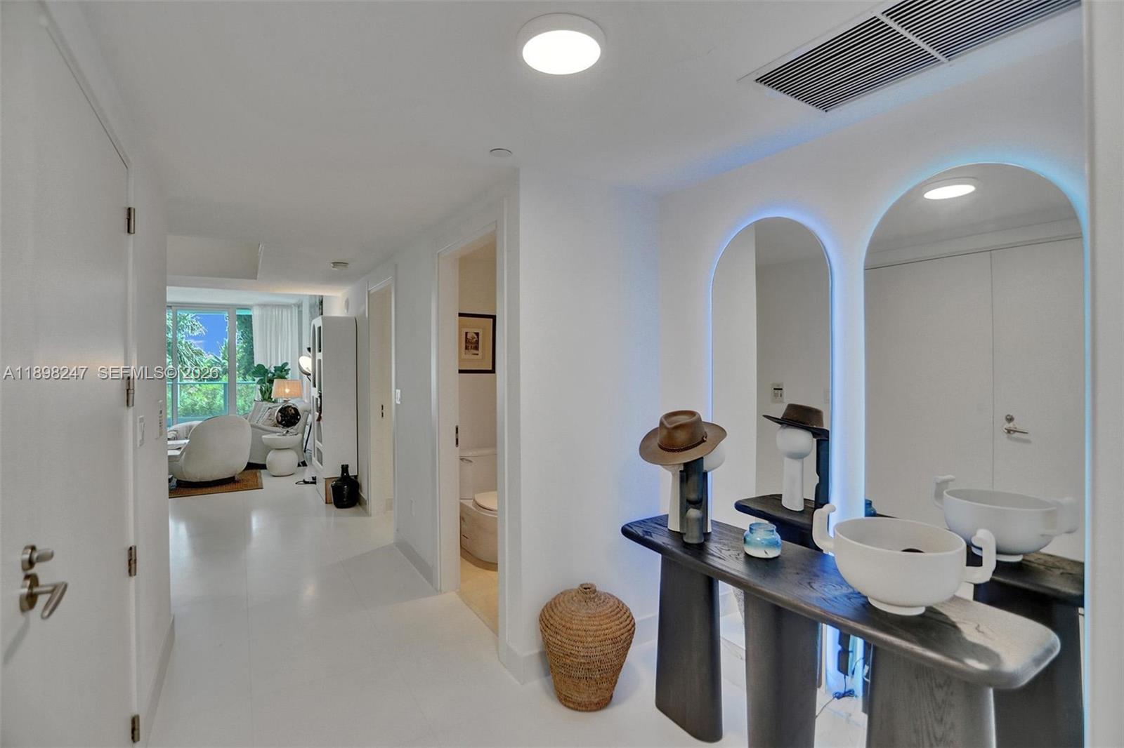 GROVENOR HOUSE CONDO - Residential