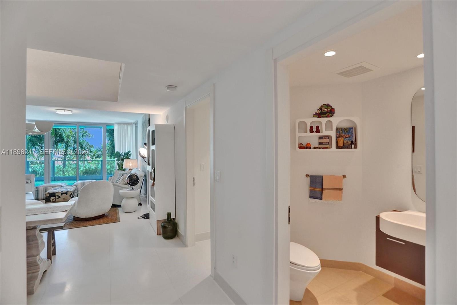 GROVENOR HOUSE CONDO - Residential